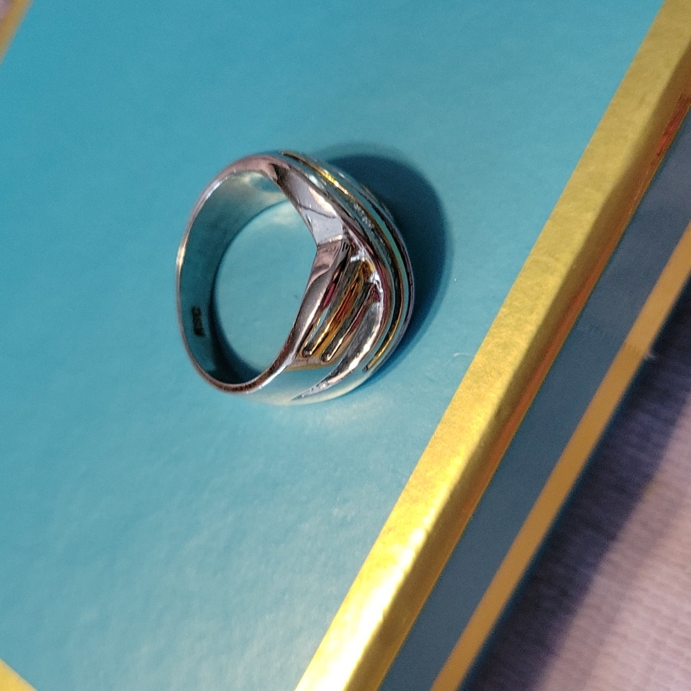 Beautiful Ring - image 2